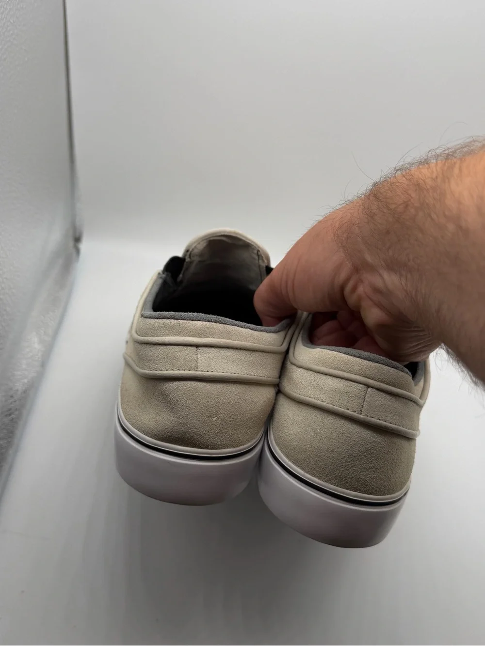 Nike SB Janoski+ Slip On Suede Skate Shoes White Black 10.5